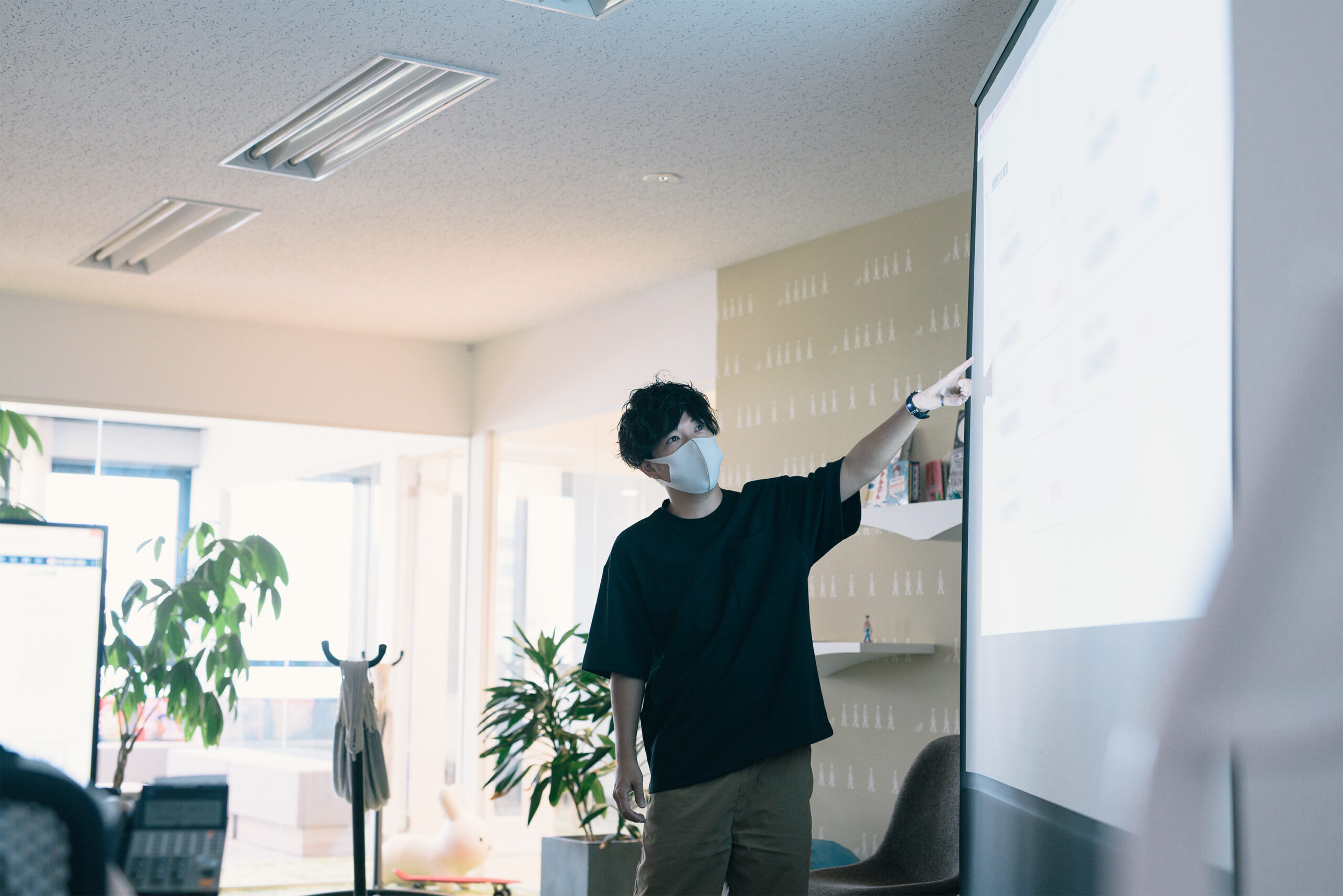 全体総会でのプレゼンの様子